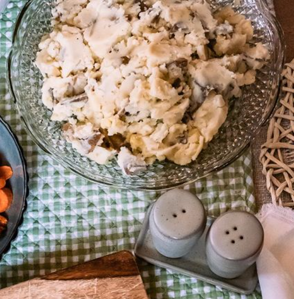 Skin-On Garlic Mashed Potatoes
